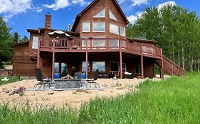 Meandering Moose Apartment Vacation Rental